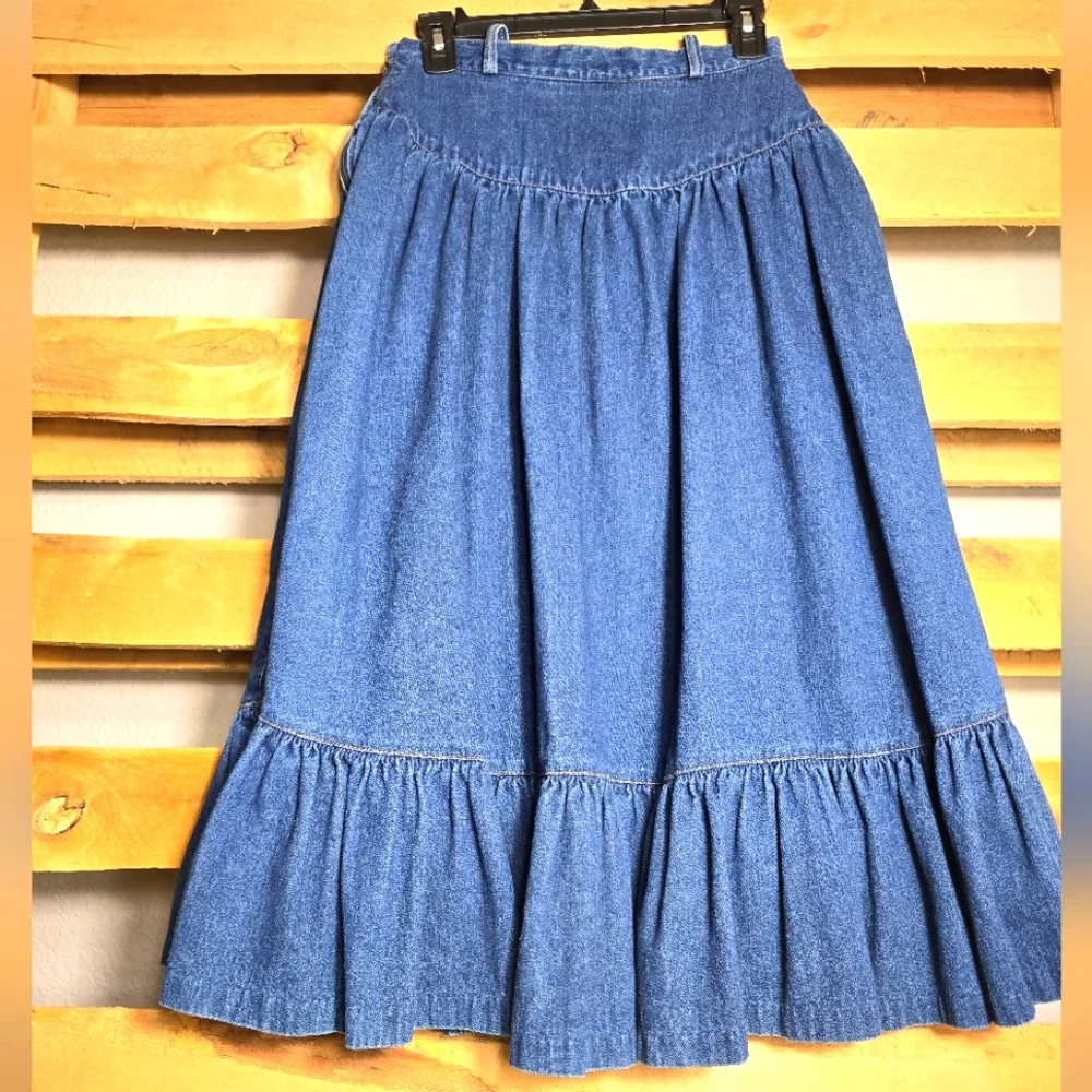 Bon Bon Vintage Denim Gathered Tiered Skirt Size:S/M Color:Blue - Picture 6 of 9